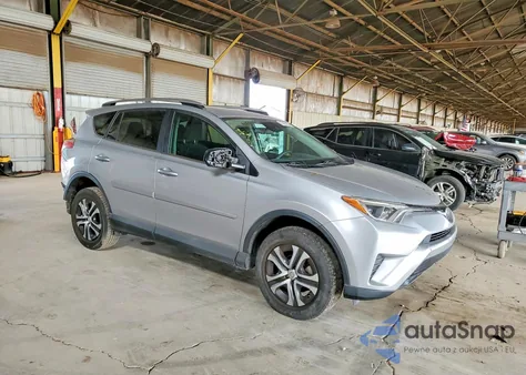 2017 Toyota Rav4 Le z USA, uszkodzony, nr VIN 2T3ZFREV2HW342538